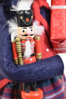 Byers' Choice Ltd. Nutcracker Family Woman
